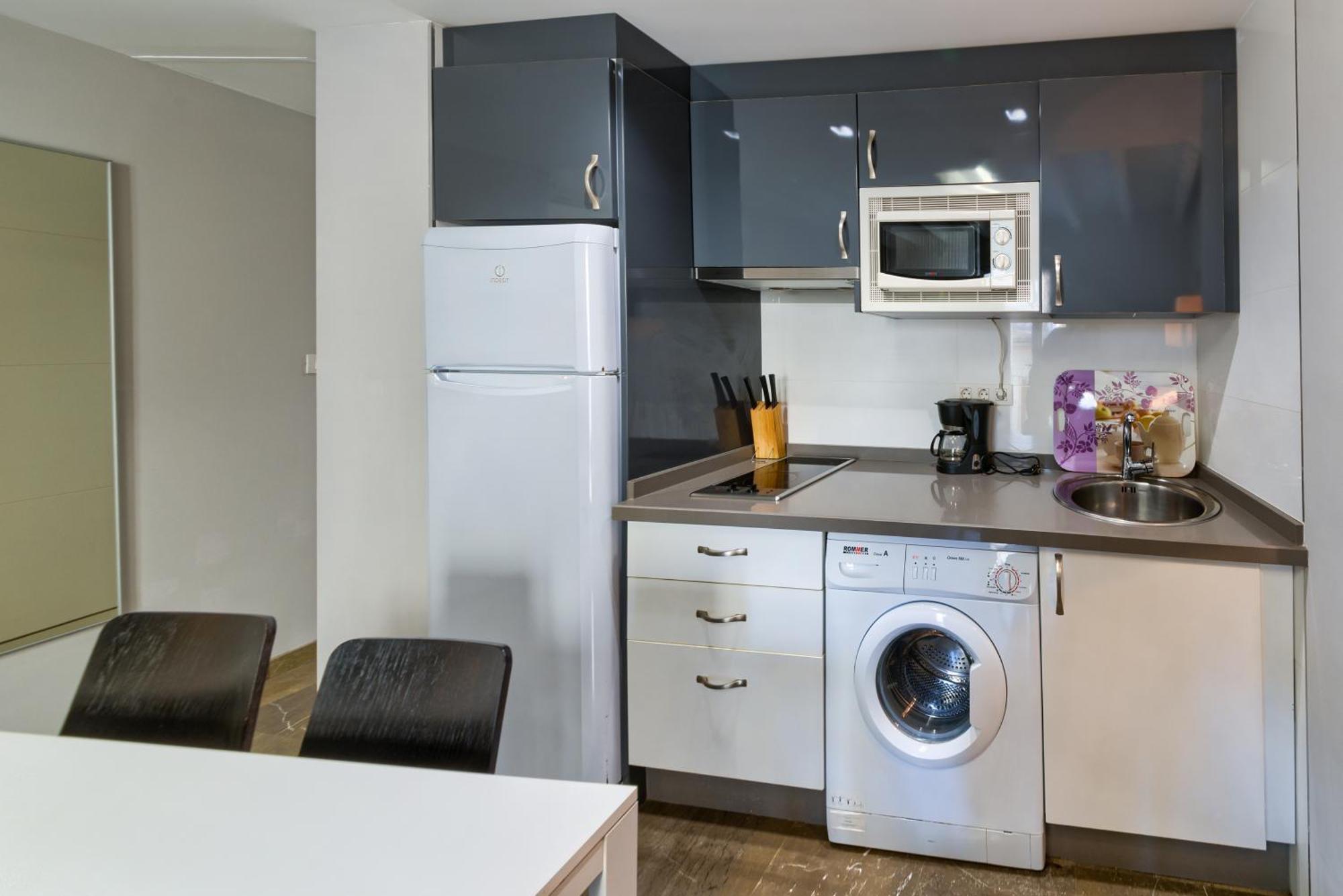 Apartamento En Casco Historico Con Terraza Comunitaria Y Parking Opcional Granada Buitenkant foto