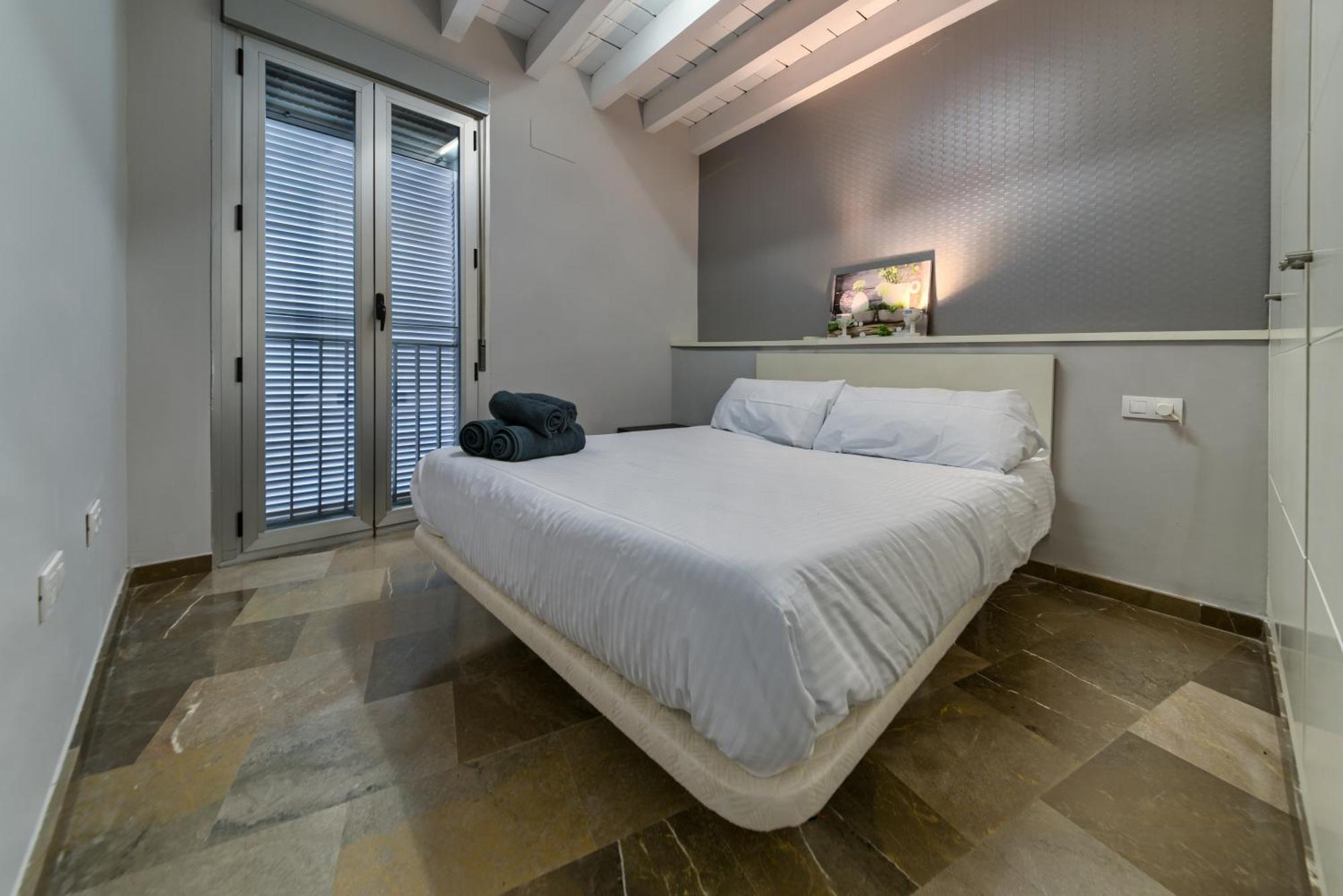 Apartamento En Casco Historico Con Terraza Comunitaria Y Parking Opcional Granada Buitenkant foto